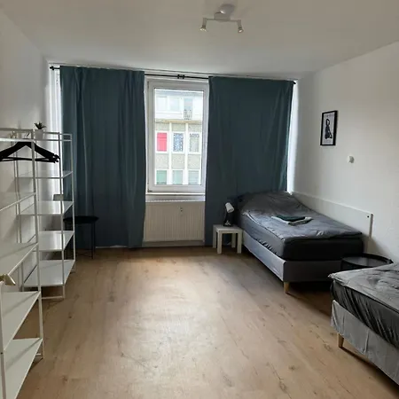 Zentrale Monteurwohnung Hindenburgstrasse Mg Direkt An Der Einkaufsgalerie Niederdorla