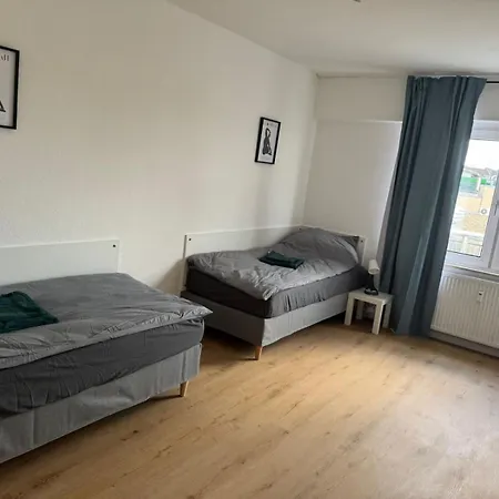 Zentrale Monteurwohnung Hindenburgstrasse Mg Direkt An Der Einkaufsgalerie