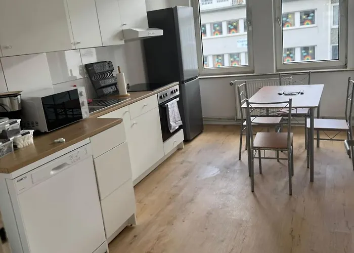 Zentrale Monteurwohnung Hindenburgstrasse Mg Direkt An Der Einkaufsgalerie Appartement